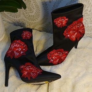 Jessica Simpson Black And Red Floral Boots Sz 7.5